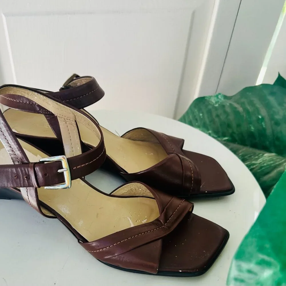 Vintage 1990s Franco Sarto Brown Leather Wedge Sandals Slingback Size 9
